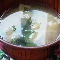 花時計咲いた's cooksnap of when they made 油あげとワカメのお味噌汁.