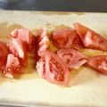 かっちゃん杉's cooksnap of when they made 大きなトマトの食べやすい一口サイズ乱切り.