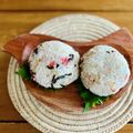 マルんちの丸顔's cooksnap of when they made 梅干しと塩昆布とプチプチ白ごまのおにぎり.