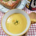 在宅勤務のおじさん's cooksnap of when they made 生クリなし！食べる粒コーンスープ♪.