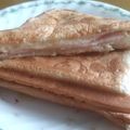 クック8B50KT☆'s cooksnap of when they made ホットサンドメーカーでハムチーズサンド.