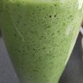 花嫁7年生's cooksnap of when they made 小松菜バナナ豆乳スムージー.