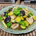 料理男子部🍻's cooksnap of when they made 鶏むね肉となすとピーマンの甘酢あん.