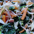 かなくんマミー's cooksnap of when they made 子供が頬張る♪野菜ときのこのごま和え.