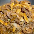 やよい・M's cooksnap of when they made 簡単☆牛薄切り肉と玉ねぎの焼肉ダレ炒め.