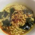 papikun's cooksnap of when they made 袋麺の味変●簡単スパイシーカレーラーメン.