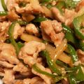 yellowow's cooksnap of when they made ピーマンがおいしい！じゃがいも青椒肉絲.
