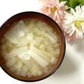 ❀あおい❀'s cooksnap of when they made 寺のじさまの大根味噌汁～扇に千本、賽ノ目.