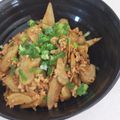 いたちゃん55's cooksnap of when they made ごぼうと鶏ミンチのピリ辛 中華風炒め.