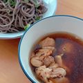☆３匹の子ぶた☆'s cooksnap of when they made 焼き鳥缶でなんちゃって「鶏せいろ蕎麦」.