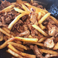 ビリー中毒's cooksnap of when they made 豚肉と冷凍ポテトの炒め物.