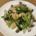 ___ayu's cooksnap of when they made 海老ときのこのガーリックバター炒め.