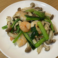 ___ayu's cooksnap of when they made 海老ときのこのガーリックバター炒め.