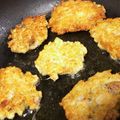 Chikalo's cooksnap of when they made つまみに！れんこんのすりおろし揚げ.