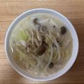 かおり♡♡♡'s cooksnap of when they made キャベツとしめじのミルク味噌スープ.