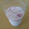 よちりん's cooksnap of when they made 苺で作るストロベリーみるく.