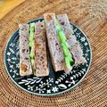 komutatata's cooksnap of when they made キュウリ多目なサンドイッチ.