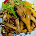 よしよしのキッチン☆'s cooksnap of when they made お出汁薫るたっぷり舞茸のバター炒め.