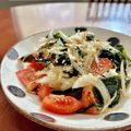 Superlittleboo's cooksnap of when they made 新玉葱とトマトと若布のサラダ.