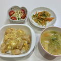 ゆいまーるん's cooksnap of when they made 玉ねぎ天ときゅうりのマヨ生姜醤油あえ.