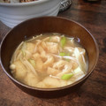 ゴウサン's cooksnap of when they made 基本のき☆えのきと油揚げのお味噌汁.