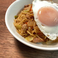 ゆりまる2011's cooksnap of when they made 目玉焼きのっけ！ソース焼きそば.