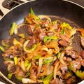もりしげ屋's cooksnap of when they made 塩昆布の砂肝炒め.