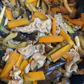 pom03's cooksnap of when they made 豚こまとなす人参しめじのオイスター炒め.