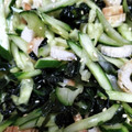 しろたんj's cooksnap of when they made わかめときゅうりの和え物＋ちくわ♪.