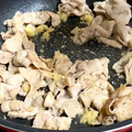 ♡マッキークッキング's cooksnap of when they made あっさり仕立て・豚生姜焼き豚丼のブタぽん.
