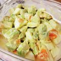 ハチ8コロ8's cooksnap of when they made 半熟たまごとアボカドのサラダ.