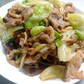 ひんべえ's cooksnap of when they made レタスと牛肉としめじの炒め.