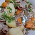 つぶれた黄身's cooksnap of when they made 定番簡単肉じゃが！豚肉で豚じゃが.