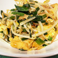 くま五郎's cooksnap of when they made 厚揚げとニラもやしのパッタイ風炒め.