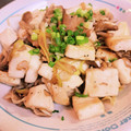 ニジしぃ's cooksnap of when they made W使い♪　舞茸とはんぺんのごま油マヨ炒め.