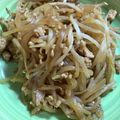 Stacieee's cooksnap of when they made 簡単もやし・玉葱・豚挽肉のカレー炒め.