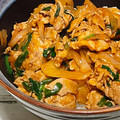 桃飴猫's cooksnap of when they made ＊簡単＊節約＊豚肉とニラの韓国風丼.