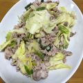 ☆hiroppy☆'s cooksnap of when they made 豚肉とキャベツの野菜炒め.