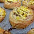 璃菜ちゃん's cooksnap of when they made 【HB】ツナとコーンの惣菜パン.
