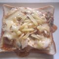 きらり流れ星's cooksnap of when they made 残り物で！超簡単麻婆豆腐チーズトースト.