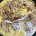 トコタン's cooksnap of when they made 余った惣菜で☆メンチカツの卵とじ.