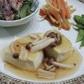 tsumusio's cooksnap of when they made 簡単ヘルシー♪きのこソースの豆腐ステーキ.