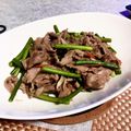 クックKｍ☆'s cooksnap of when they made 豚肉☆きのこ☆にんにくの芽 炒め♪.