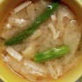 ゆきらっくま's cooksnap of when they made アスパラのサッパリ味噌汁.