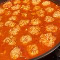 shumamiyu's cooksnap of when they made トマト缶で煮るだけ☆簡単ミートボール.