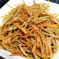 ☆やま☆ママ☆'s cooksnap of when they made コク旨！ごぼうと人参のバタ醤油きんぴら.
