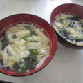 きらり流れ星's cooksnap of when they made 油揚げと筍とエノキとワカメのお吸い物☺.