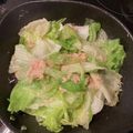 Hirarinn☆'s cooksnap of when they made 簡単！激ウマ！レタスとシーチキン醤油炒め.