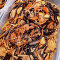 yurichika's cooksnap of when they made 家の黄金比♪ひじきの煮物.