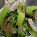 かおるっこら's cooksnap of when they made 簡単中華✿鱈とブロッコリーの旨塩炒め.